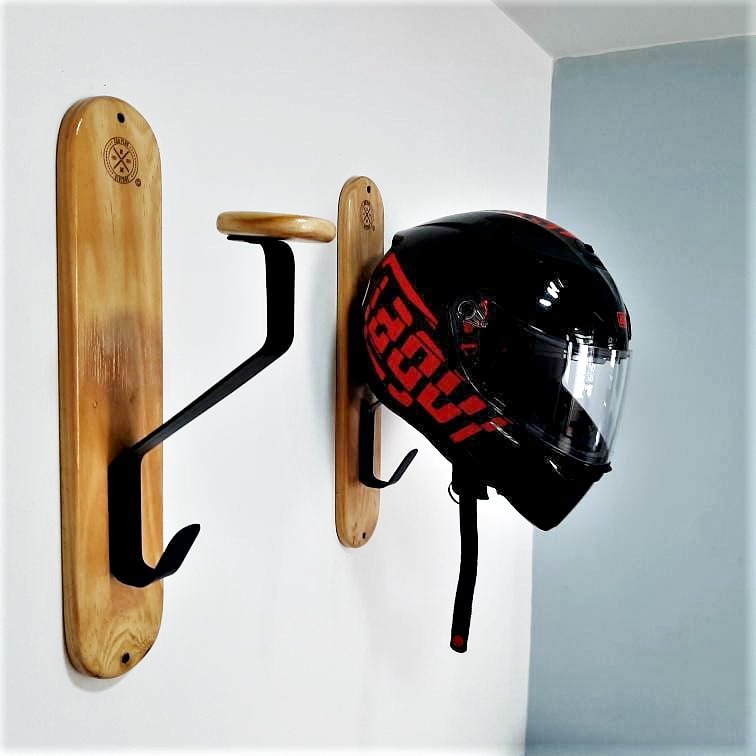 Porta casco metálico de pared KOJU - KojuMotos