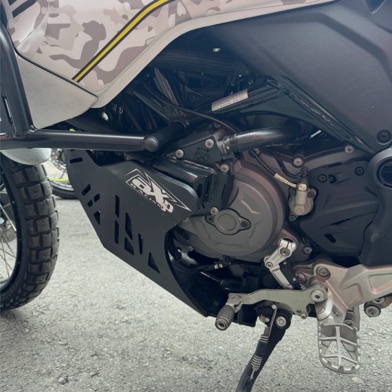 Protector bomba de agua DUCATI Desert X